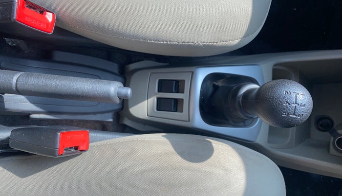 2016 Maruti Alto K10 VXI, Petrol, Manual, 31,034 km, Gear Lever