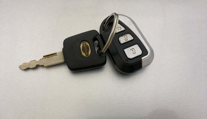 2017 Datsun Redi Go S, Petrol, Manual, 67,495 km, Key Close Up