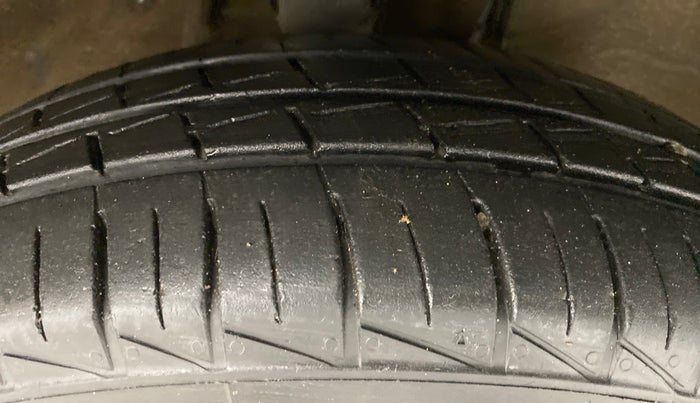 2021 Maruti Alto VXI PLUS, Petrol, Manual, 18,056 km, Right Front Tyre Tread