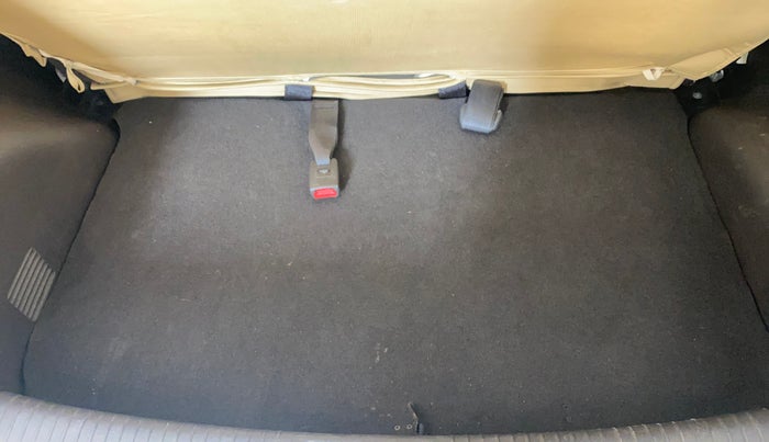 2013 Hyundai Santro Xing GLS, Petrol, Manual, 33,950 km, Boot Inside