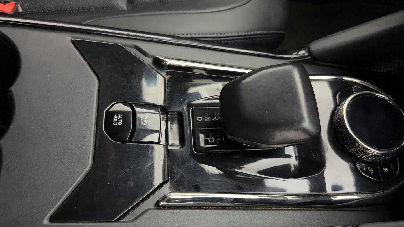 2023 Tata Harrier FEARLESS PLUS DARK EDITION AT, Diesel, Automatic, 47,597 km, Gear Lever