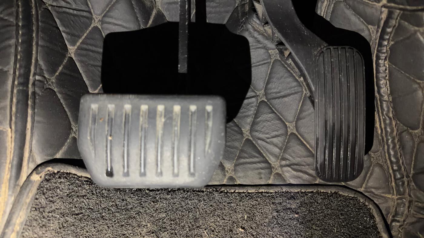 2023 Tata Harrier FEARLESS PLUS DARK EDITION AT, Diesel, Automatic, 47,597 km, Pedals