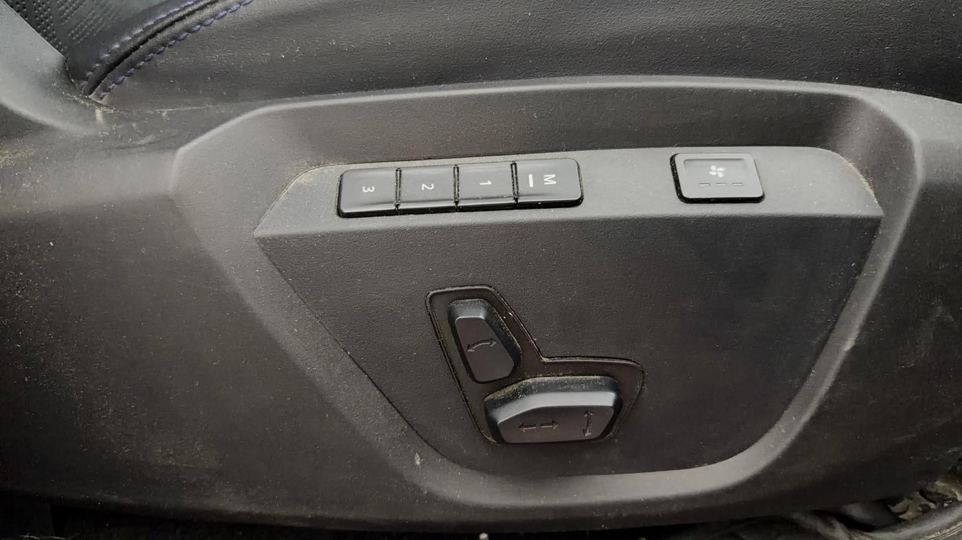 2023 Tata Harrier FEARLESS PLUS DARK EDITION AT, Diesel, Automatic, 47,597 km, Driver Side Adjustment Panel