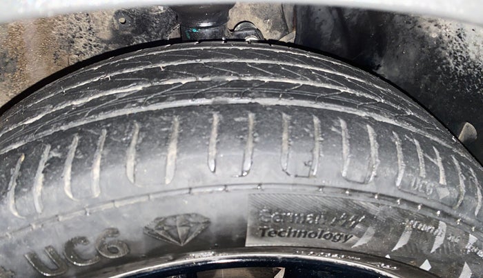 2018 Maruti IGNIS ZETA 1.2 K12, Petrol, Manual, 95,526 km, Right Front Tyre Tread