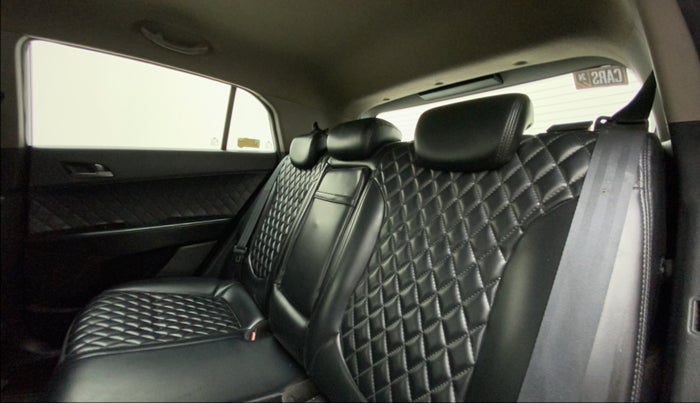 2017 Hyundai Creta SX PLUS AT 1.6 PETROL, Petrol, Automatic, 90,860 km, Right Side Rear Door Cabin