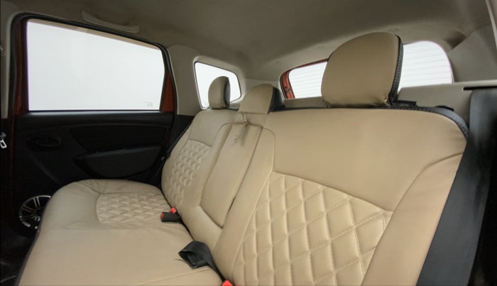 2018 Renault Duster RXS CVT 106 PS, Petrol, Automatic, 71,982 km, Right Side Rear Door Cabin