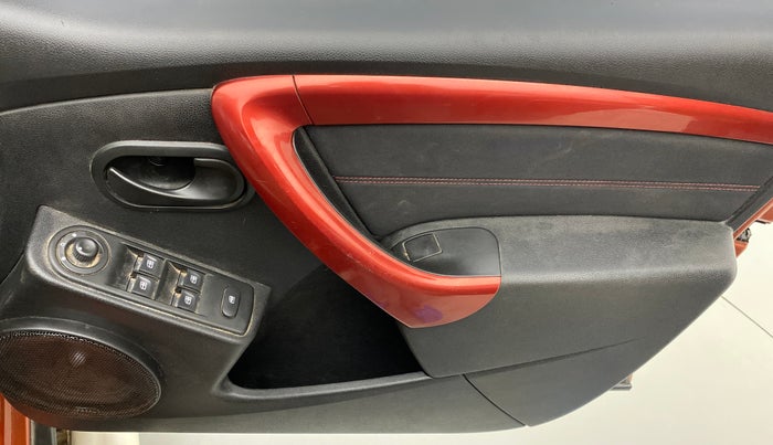 2018 Renault Duster RXS CVT 106 PS, Petrol, Automatic, 71,982 km, Driver Side Door Panels Control