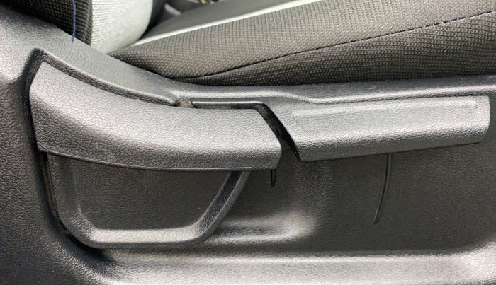 2020 Hyundai Creta SX 1.5 PETROL, Petrol, Manual, 85,112 km, Driver Side Adjustment Panel
