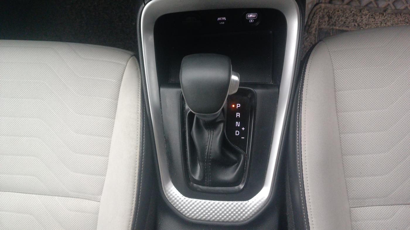 2023 KIA SONET HTX 1.0 DCT, Petrol, Automatic, 19,666 km, Gear Lever