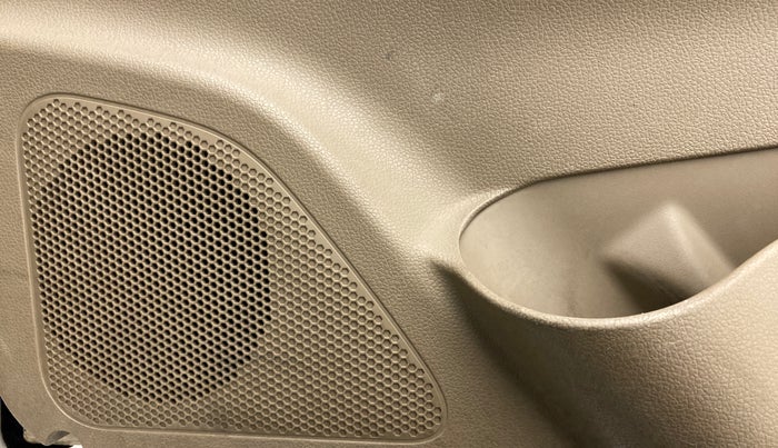 2017 Mahindra TUV300 T8, Diesel, Manual, 61,448 km, Speaker