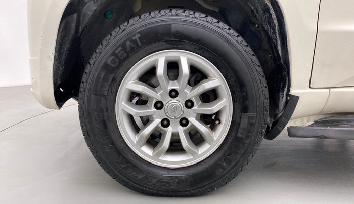 2017 Mahindra TUV300 T8, Diesel, Manual, 61,448 km, Left Front Wheel