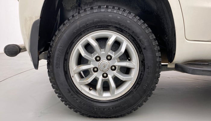 2017 Mahindra TUV300 T8, Diesel, Manual, 61,448 km, Right Rear Wheel