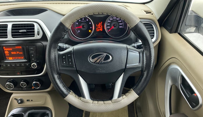2017 Mahindra TUV300 T8, Diesel, Manual, 61,448 km, Steering Wheel Close Up