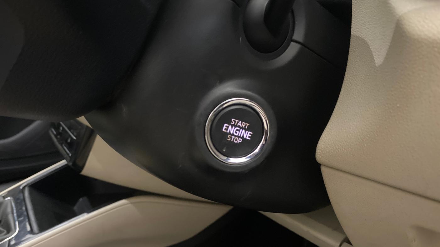2023 Skoda SLAVIA STYLE 1.0L TSI MT, Petrol, Manual, 17,644 km, Keyless Start/ Stop Button