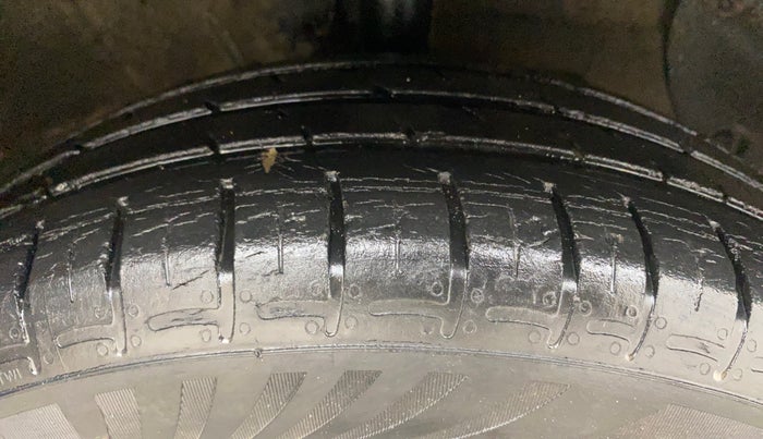 2020 Hyundai GRAND I10 NIOS SPORTZ AMT 1.2 KAPPA VTVT, Petrol, Automatic, 47,968 km, Right Front Tyre Tread