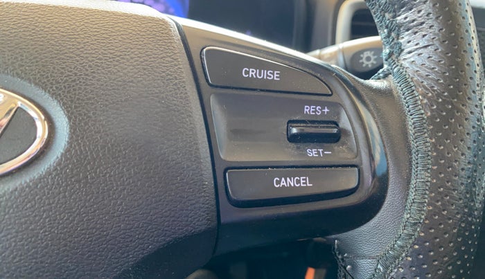 2020 Hyundai VENUE SX 1.0 TURBO, Petrol, Manual, 56,947 km, Adaptive Cruise Control