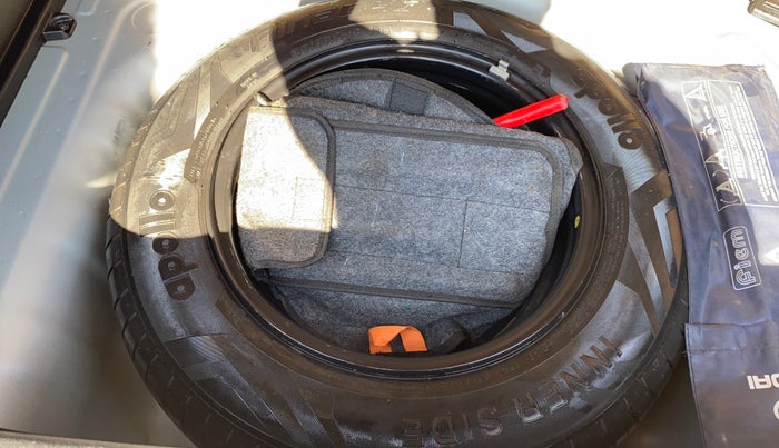 2020 Hyundai VENUE SX 1.0 TURBO, Petrol, Manual, 56,947 km, Spare Tyre