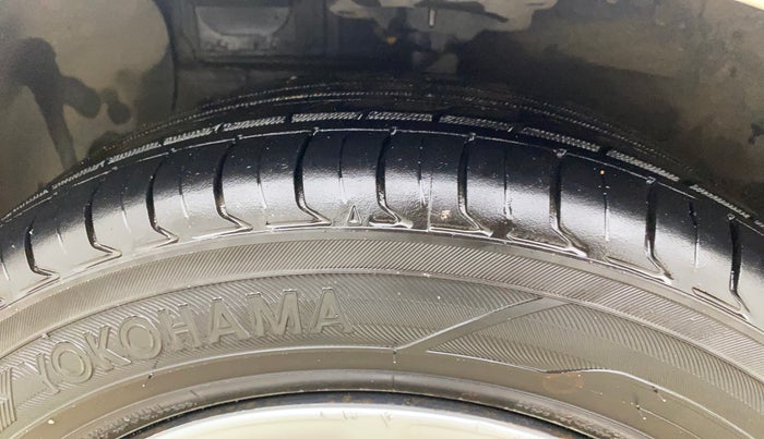 2017 Hyundai Grand i10 SPORTZ 1.2 KAPPA VTVT, Petrol, Manual, 1,36,006 km, Left Front Tyre Tread