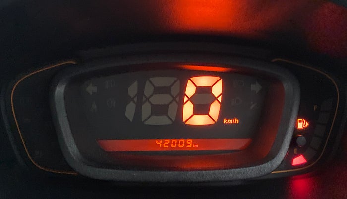 2016 Renault Kwid RXT, Petrol, Manual, 42,032 km, Odometer Image
