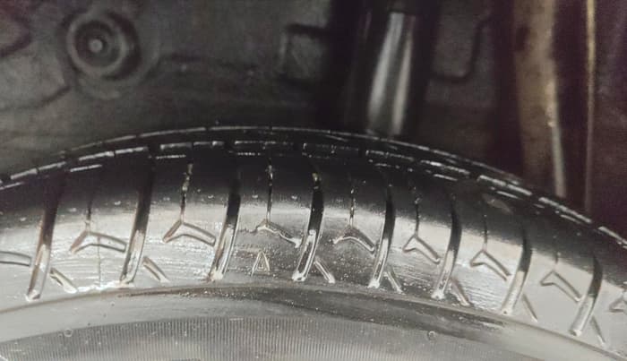 2017 Maruti Celerio VXI CNG, CNG, Manual, 58,191 km, Left Rear Tyre Tread