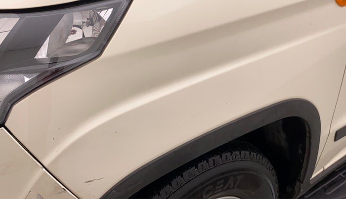 2019 Mahindra TUV300 T8, Diesel, Manual, 23,624 km, Left fender - Minor scratches