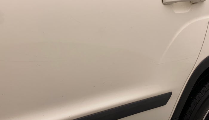 2019 Mahindra TUV300 T8, Diesel, Manual, 23,624 km, Rear left door - Minor scratches