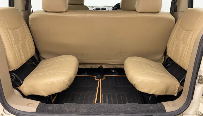 2019 Mahindra TUV300 T8, Diesel, Manual, 23,624 km, Third Seat Row ( optional )