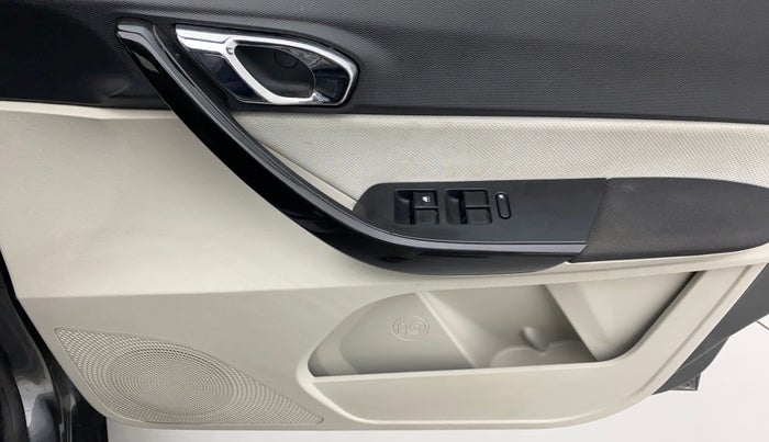 2022 Tata TIGOR XZ PLUS CNG, CNG, Manual, 26,604 km, Driver Side Door Panels Control