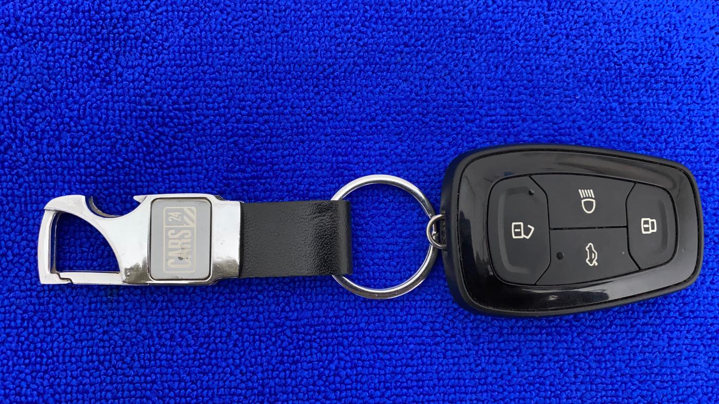 2022 Tata TIGOR XZ PLUS CNG, CNG, Manual, 26,604 km, Key Close Up