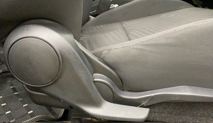 2021 Maruti Swift VXI D, Petrol, Manual, 15,922 km, Driver Side Adjustment Panel