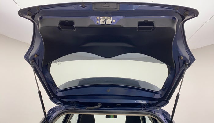 2021 Maruti Swift VXI D, Petrol, Manual, 15,922 km, Boot Door Open