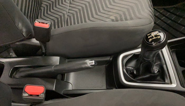 2021 Maruti Swift VXI D, Petrol, Manual, 15,922 km, Gear Lever