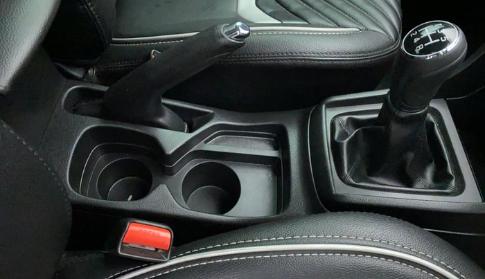 2021 Maruti Vitara Brezza ZXI, Petrol, Manual, 32,454 km, Gear Lever