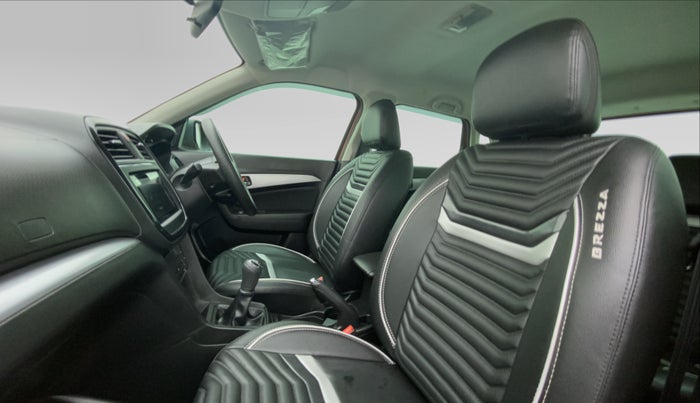 2021 Maruti Vitara Brezza ZXI, Petrol, Manual, 32,454 km, Right Side Front Door Cabin