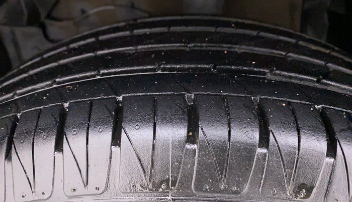 2021 Maruti Vitara Brezza ZXI, Petrol, Manual, 32,454 km, Left Front Tyre Tread