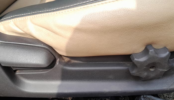 2014 Hyundai Verna FLUIDIC 1.4 VTVT CX, Petrol, Manual, 90,399 km, Driver Side Adjustment Panel