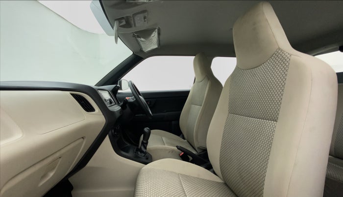 2020 Maruti New Wagon-R LXI CNG 1.0 L, CNG, Manual, 15,152 km, Right Side Front Door Cabin