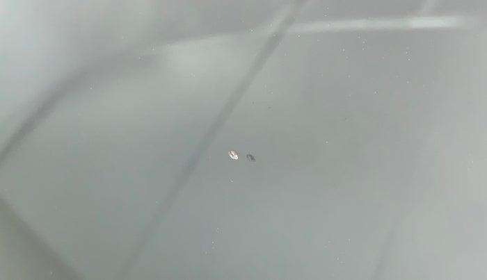 2015 Maruti Swift VXI, Petrol, Manual, 45,513 km, Front windshield - Minor spot on windshield