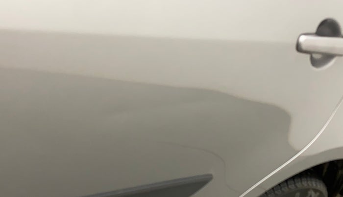 2015 Maruti Swift VXI, Petrol, Manual, 45,513 km, Rear left door - Slightly dented