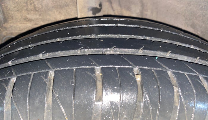 2022 KIA SONET HTK PLUS 1.2, Petrol, Manual, 55,705 km, Right Rear Tyre Tread