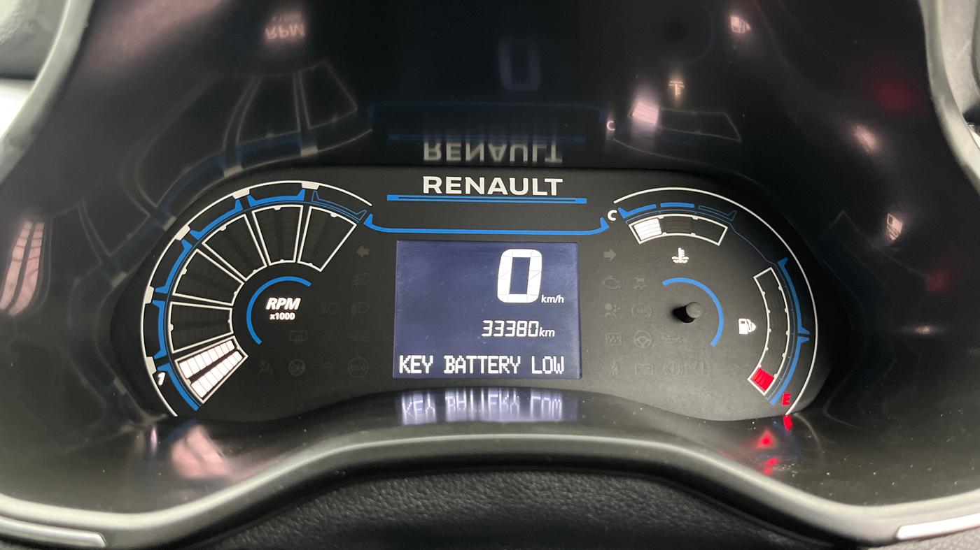 2022 Renault TRIBER RXZ, Petrol, Manual, 33,380 km, Odometer Image