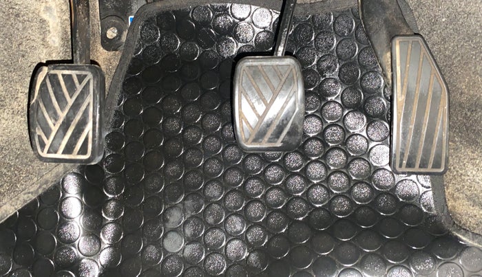 2018 Maruti IGNIS ZETA 1.2, Petrol, Manual, 82,498 km, Pedals