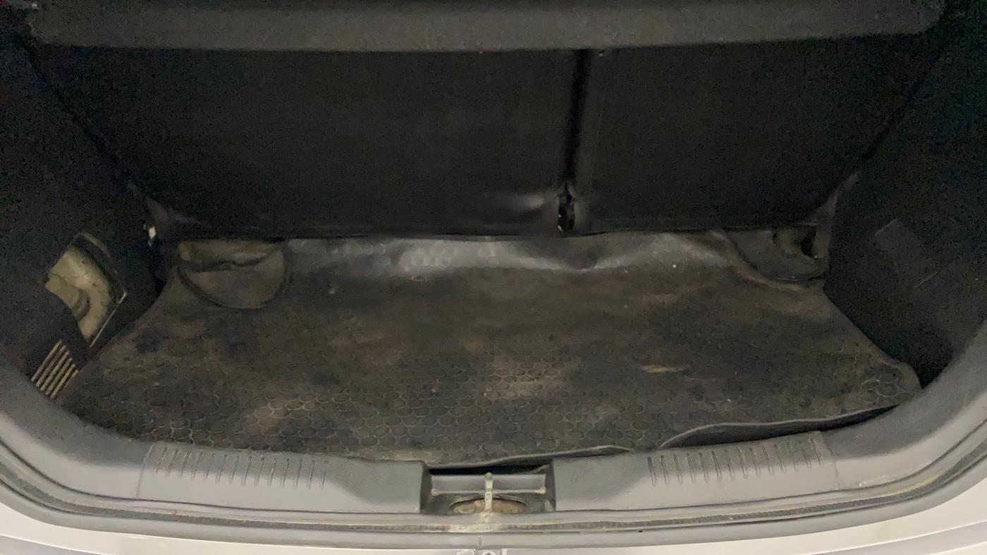 2018 Maruti IGNIS ZETA 1.2, Petrol, Manual, 82,498 km, Boot Inside