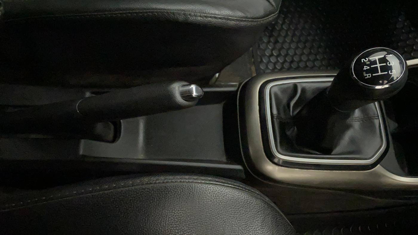 2018 Maruti IGNIS ZETA 1.2, Petrol, Manual, 82,498 km, Gear Lever