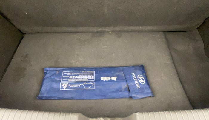 2013 Hyundai Grand i10 MAGNA 1.2 KAPPA VTVT, Petrol, Manual, 40,922 km, Boot Inside