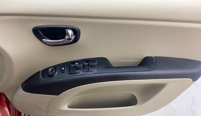 2013 Hyundai Grand i10 MAGNA 1.2 KAPPA VTVT, Petrol, Manual, 40,922 km, Driver Side Door Panels Control