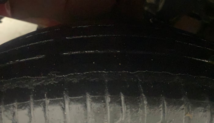 2013 Hyundai Grand i10 MAGNA 1.2 KAPPA VTVT, Petrol, Manual, 40,922 km, Left Front Tyre Tread