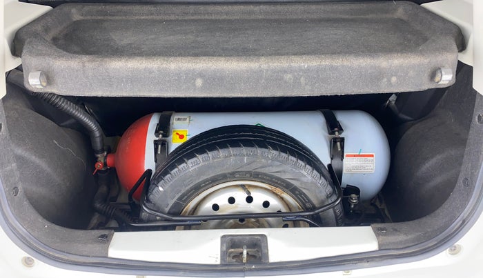 2019 Maruti New Wagon-R LXI CNG 1.0 L, CNG, Manual, 38,889 km, Boot Inside