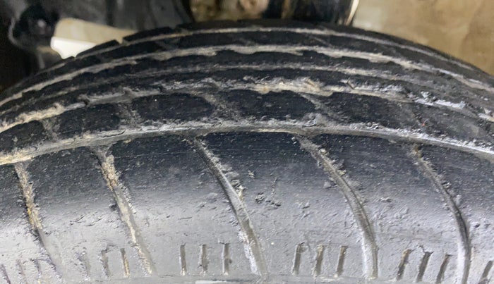 2019 Maruti New Wagon-R LXI CNG 1.0 L, CNG, Manual, 38,889 km, Left Front Tyre Tread