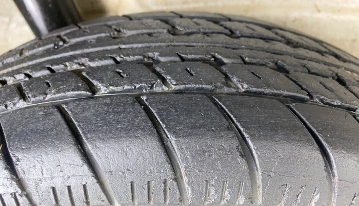 2019 Maruti New Wagon-R LXI CNG 1.0 L, CNG, Manual, 38,889 km, Right Rear Tyre Tread